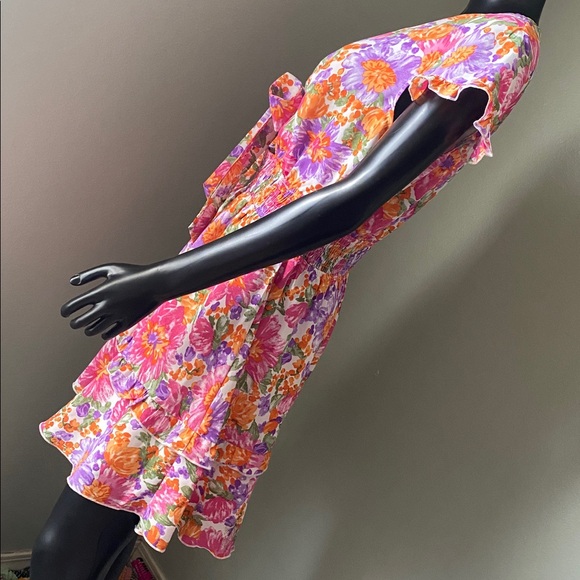 PRETTYGARDEN Floral Multicolored V-Neck Peep Hole Dress - Picture 6 of 12